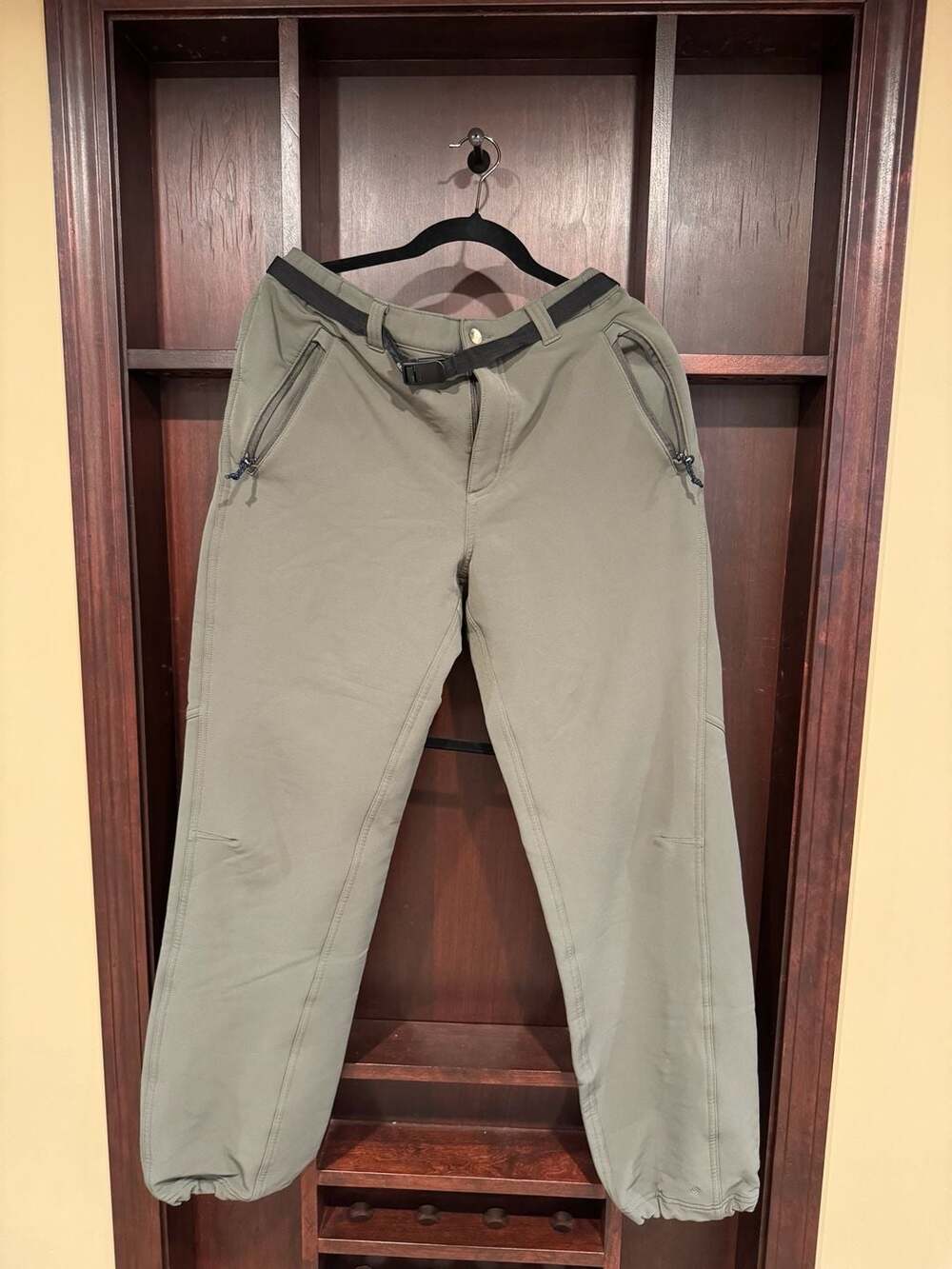 Columbia Omni-Shield Men's Olive Green Hiking Pants with Integrated Belt